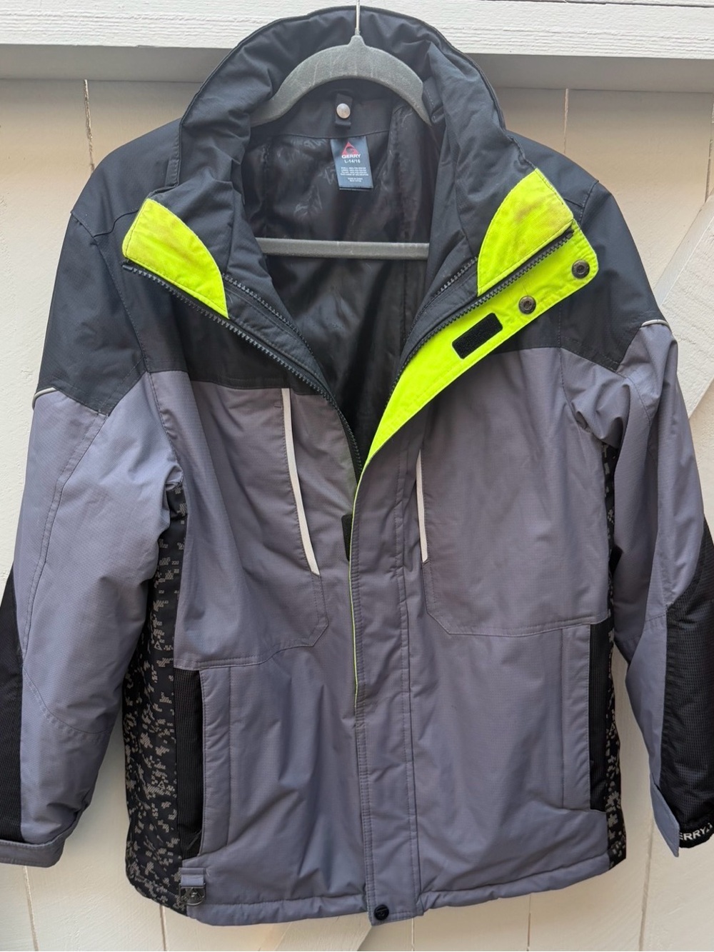 Gerry boys snow jacket size L 14/16